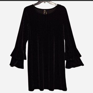 Tacera. Black velvet ribbed midi dress, size medium
